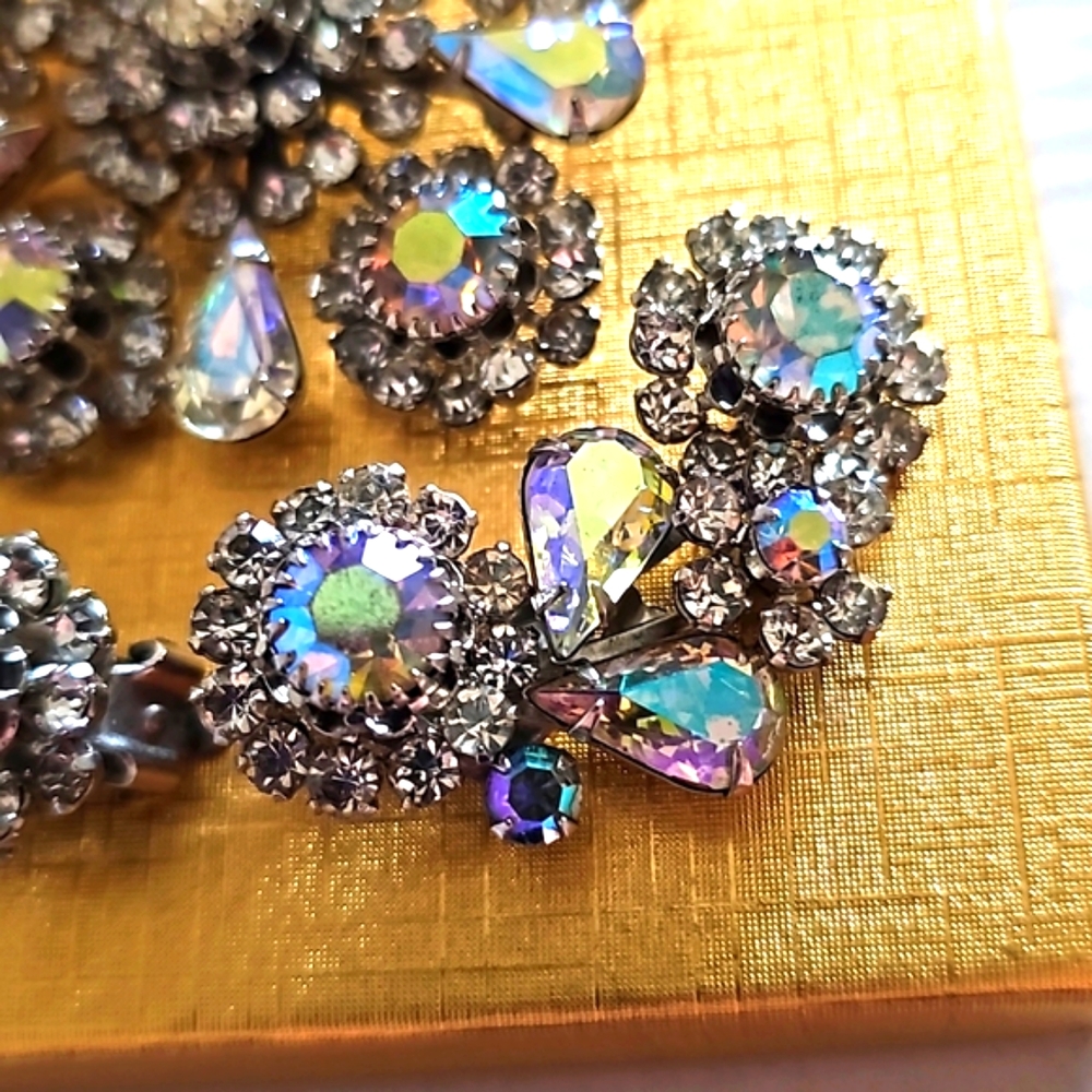 AB & Rhinestone Brooch Set - Picture 4 of 5